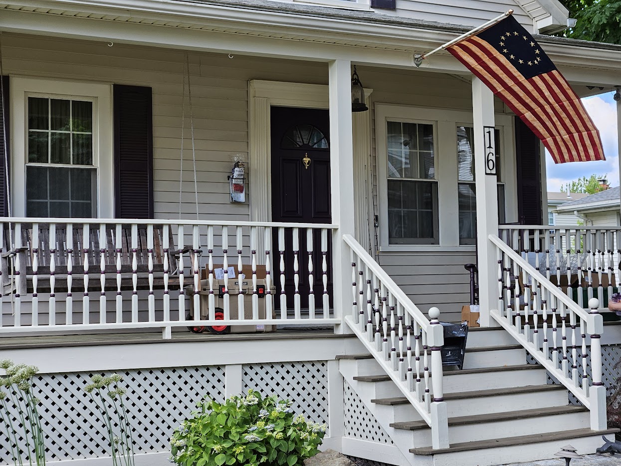 Custom 5-color deck staining project in Braintree, MA